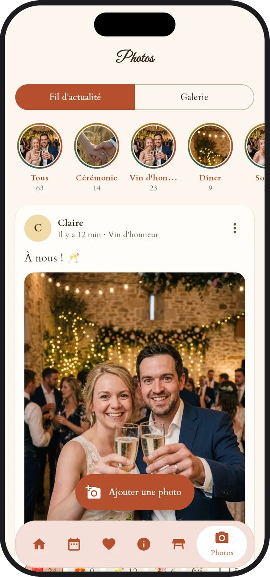 Le fil photo de l'app : publications, réactions en émoji et bulles des temps forts